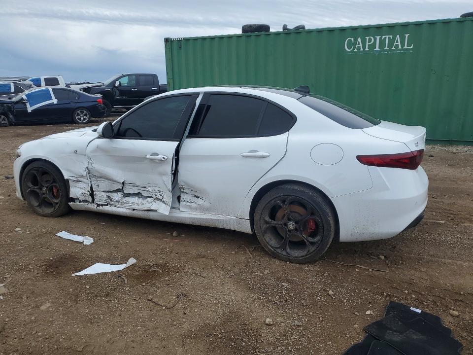 2022 Alfa romeo Giulia VIN ZARFANBN5N7656664 COPART salvage auction — SIDE, Il - Salvage Certificate, sold $5,800 on 2026-07-09 (photo 2)