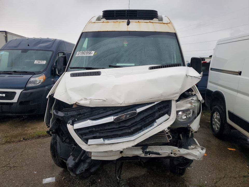2017 Freightliner Sprinr3500 VIN WDYPF0CD7HP387973 COPART salvage auction — FRONT END, MI - CERTIFICATE OF TITLE, sold $150 on 2026-07-27 (photo 5)