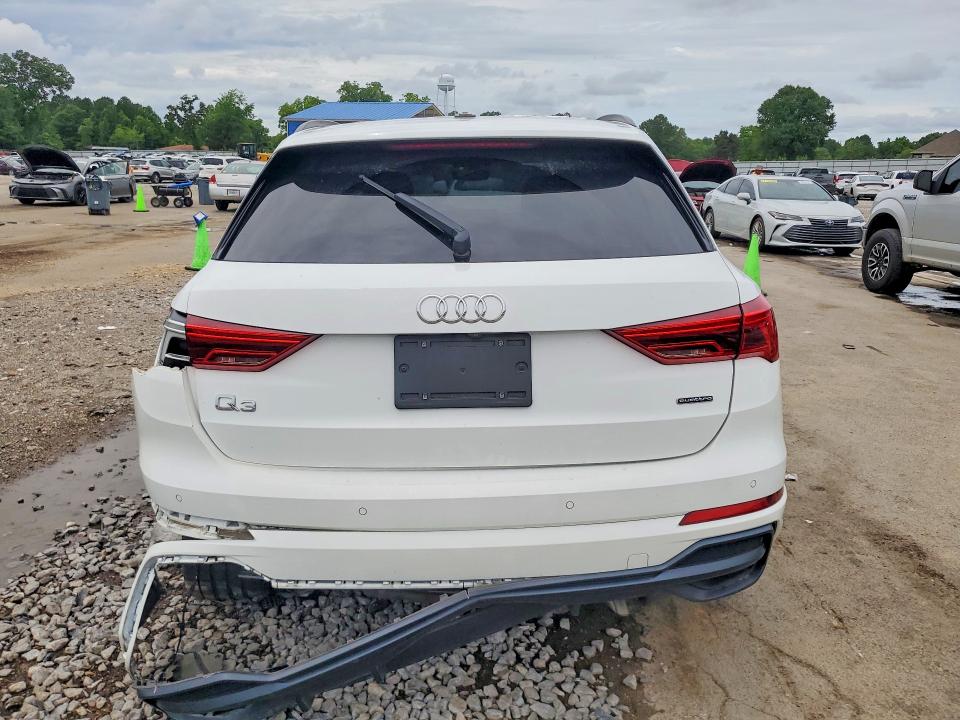 2021 Audi Q3 VIN WA1DECF35M1040588 COPART salvage auction — REAR END, MS - CERT OF TITLE-SALVAGED, sold $6,700 on 2026-07-31 (photo 6)