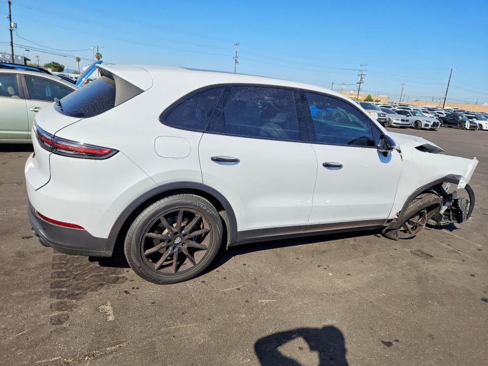 2022 Porsche Cayenne VIN WP1AA2AYXNDA01494 COPART salvage auction — Front End, CA - SALVAGE CERTIFICATE, sold $9,500 on 2026-06-22 (photo 3)