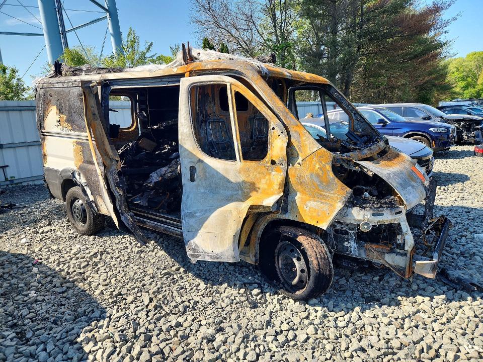 2014 Ram Promaster 1500 VIN 3C6TRVAG8EE112823 COPART salvage auction — BURN, Nj - Cert Of Title-Salvage, sold $250 on 2026-07-08 (photo 4)