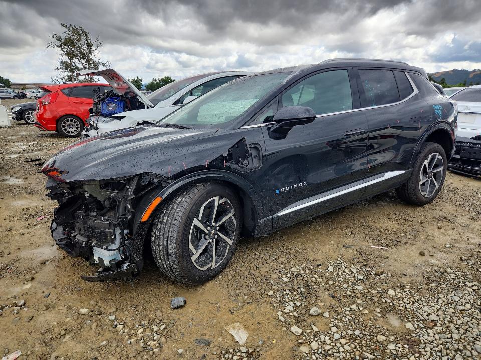 2024 Chevrolet Equinox VIN 3GN7DLRRXRS271070 COPART salvage auction — UNDERCARRIAGE, Ca - Salvage Certificate, sold $5,900 on 2026-07-20 (photo 1)