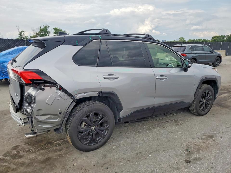 2025 Toyota Rav 4 VIN JTME6RFV2SD578110 COPART salvage auction — REAR END, Fl - Cert Of Title Slvg Rebuildable, sold $14,700 on 2026-07-30 (photo 3)
