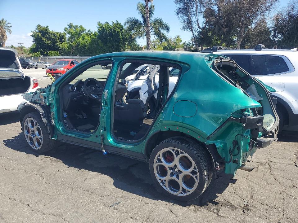 2024 Alfa romeo Tonale VIN ZASPATDW5R3048735 COPART salvage auction — STRIPPED, CA - CERTIFICATE OF TITLE, sold $4,000 on 2026-07-23 (photo 2)