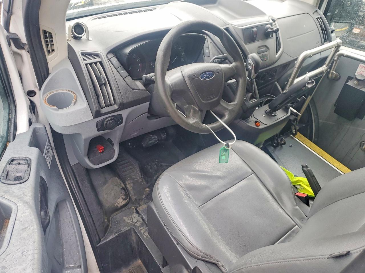 2017 Ford Transit VIN 1FTBW2XM0HKB38830 COPART salvage auction — Minor Dent/Scratches, DC - CERTIFICATE OF TITLE, sold $8,500 on 2026-09-11 (photo 8)
