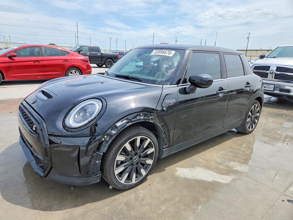 2024 Mini Cooper VIN WMW53DK06R2W06189 COPART salvage auction — FRONT END, Tx - Salvage Vehicle Title, sold $3,600 on 2026-07-21 (photo 1)