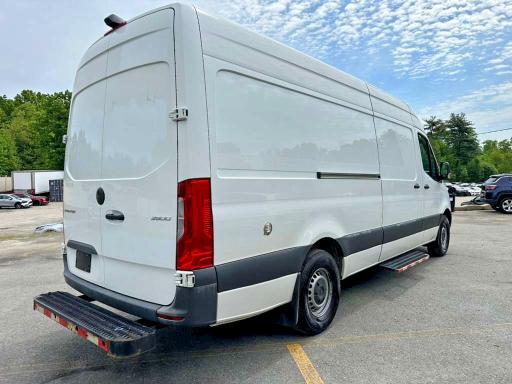 2022 Mercedes-benz Sprinter VIN W1Y40CHY2NT083042 COPART salvage auction — MINOR DENT/SCRATCHES, Pa - Cert Of Title (P), sold $17,100 on 2026-07-29 (photo 3)