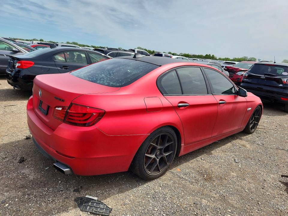 2011 BMW 5er VIN WBAFU9C5XBC786088 COPART salvage auction — SIDE, Il - Salvage Certificate, sold $1,550 on 2026-07-07 (photo 3)