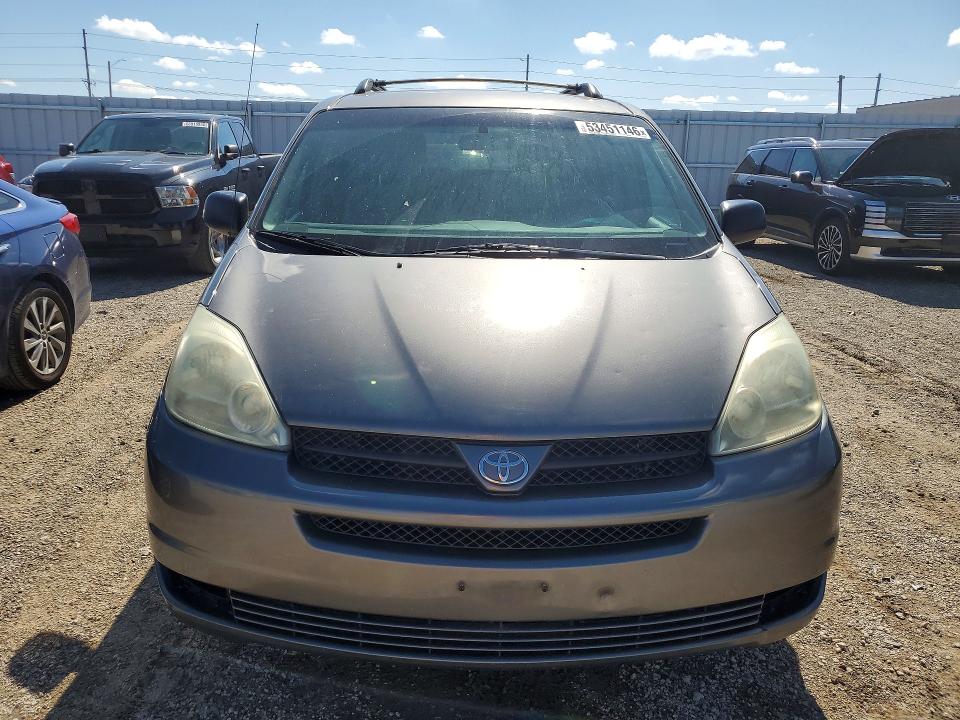 2004 Toyota Sienna VIN 5TDZA23C24S079468 COPART salvage auction — HAIL, Ia - Cert Of Title-Salvage Title, sold $500 on 2026-07-08 (photo 5)