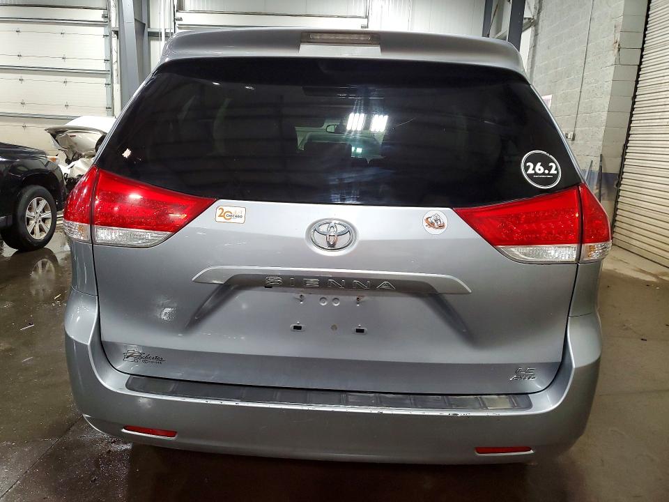 2011 Toyota Sienna VIN 5TDJK3DC3BS027455 COPART salvage auction — SIDE, Mn - Cert Of Title-Prior Salvage, sold $2,050 on 2026-07-07 (photo 6)