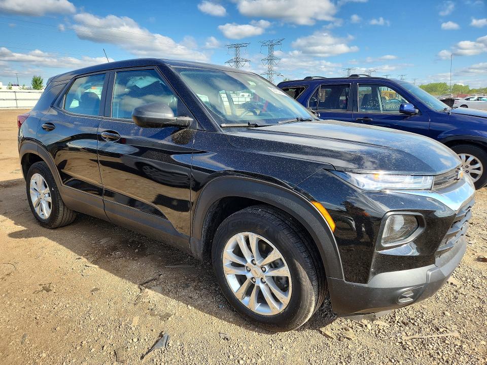 2021 Chevrolet Trailblazer VIN KL79MMS2XMB159875 COPART salvage auction — SIDE, Il - Salvage Certificate, sold $3,700 on 2026-07-14 (photo 4)