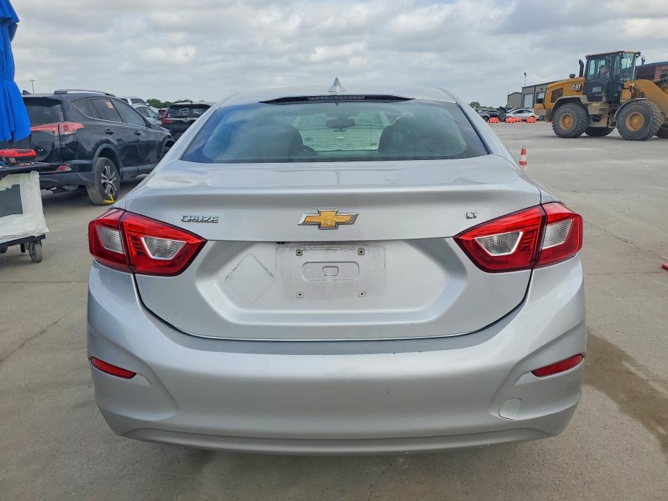 2018 Chevrolet Cruze VIN 1G1BE5SM4J7248275 COPART salvage auction — FRONT END, Tx - Salvage Vehicle Title, sold $900 on 2026-07-09 (photo 6)