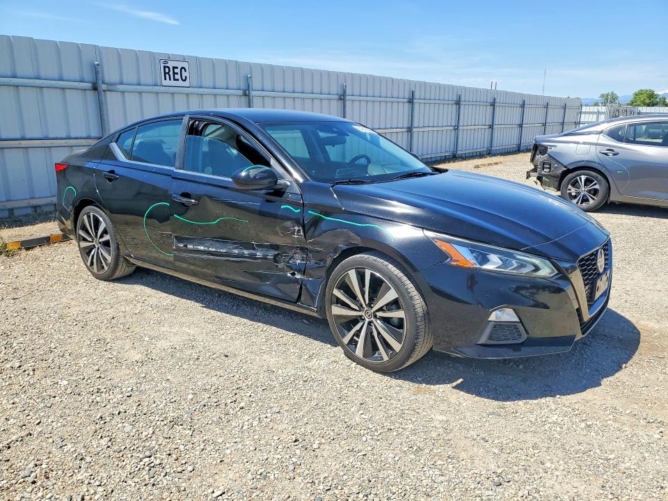 2020 Nissan Altima VIN 1N4BL4CV9LN319974 COPART salvage auction — SIDE, CA - SALVAGE CERTIFICATE, sold $4,100 on 2026-07-02 (photo 4)