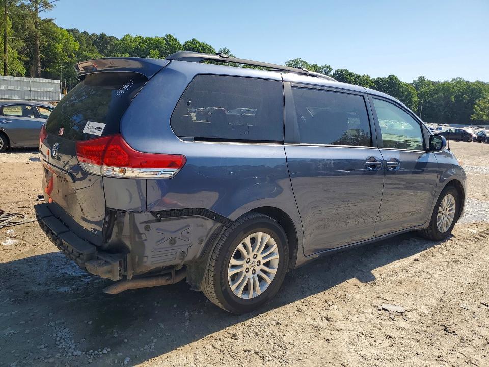 2014 Toyota VIN 5TDYK3DC4ES520628 COPART salvage auction — SIDE, Nc - Salvage Certificate Of Title, sold $4,200 on 2026-07-06 (photo 3)
