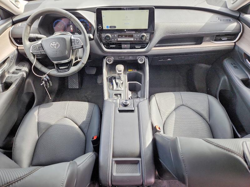 2026 Toyota Highlander VIN 5TDAAAB58TS110621 COPART salvage auction — SIDE, Or - Salvage Title Certificate, sold $24,600 on 2026-07-20 (photo 8)