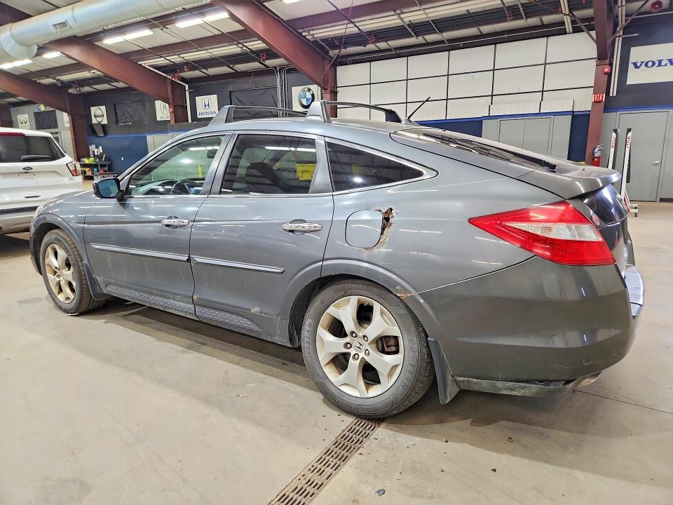 2011 Honda Accord crosstour VIN 5J6TF2H5XBL002759 COPART salvage auction — UNDERCARRIAGE, Vt - Certificate Of Title, sold $2,500 on 2026-08-04 (photo 2)