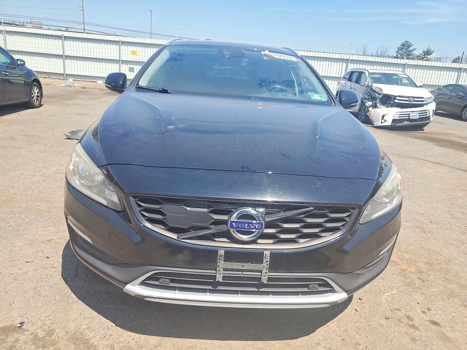 2018 Volvo V60 VIN YV440MWK4J2052882 COPART salvage auction — MECHANICAL, Pa - Cert Of Title (P), sold $3,800 on 2026-07-02 (photo 5)