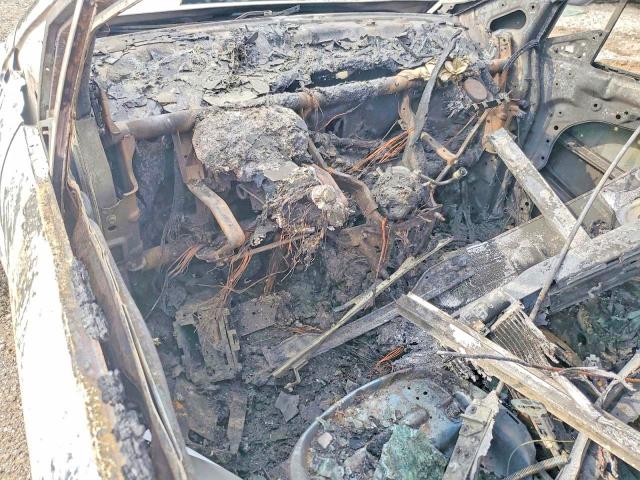 2010 Mazda 5 VIN JM1CR2W35A0360754 COPART salvage auction — BURN, Ks - Non-Repairable Vehicle Certifi, sold $100 on 2026-07-09 (photo 8)