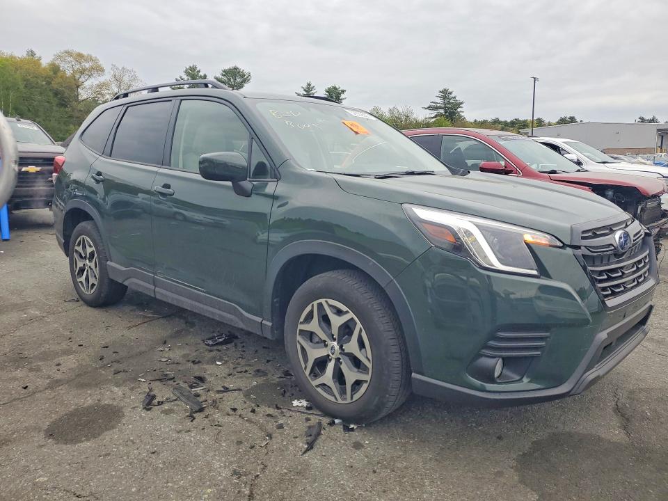 2022 Subaru Forester VIN JF2SKADCXNH410506 COPART salvage auction — SIDE, Id - Salvage Certificate Of Title, sold $5,900 on 2026-07-02 (photo 4)