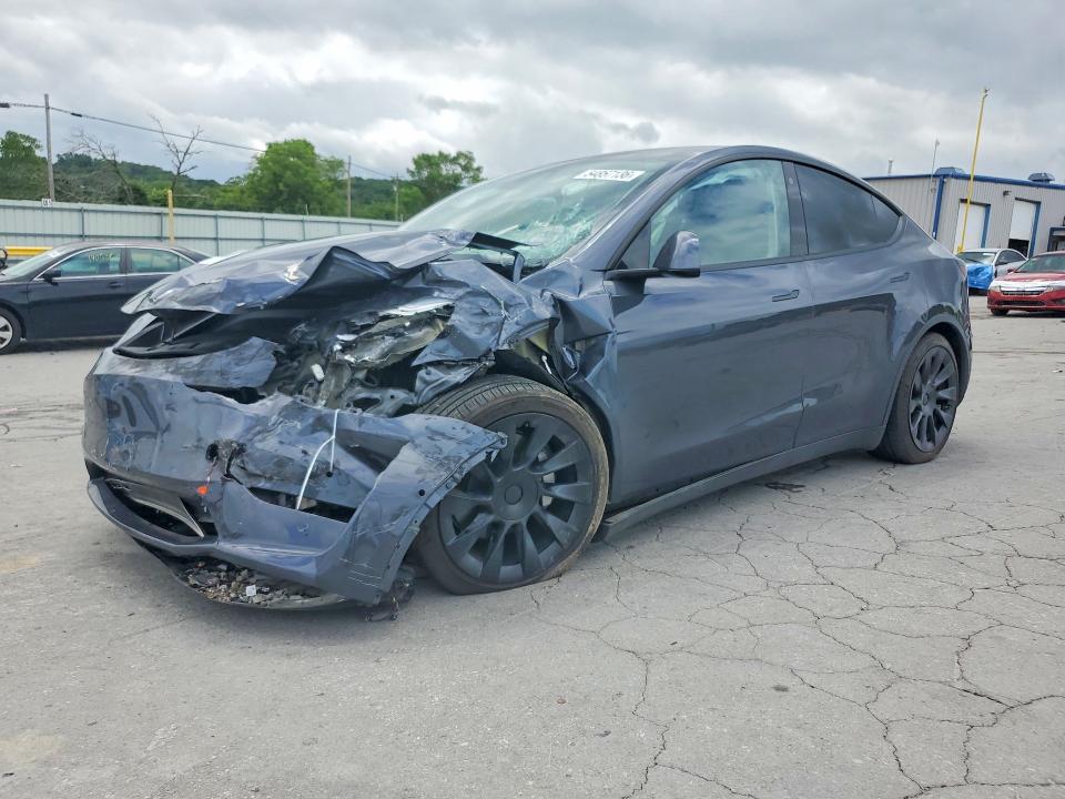 2022 Tesla Model y VIN 7SAYGDEE7NA006364 COPART salvage auction — FRONT END, Tn - Salvage Certificate, sold $6,400 on 2026-07-15 (photo 1)