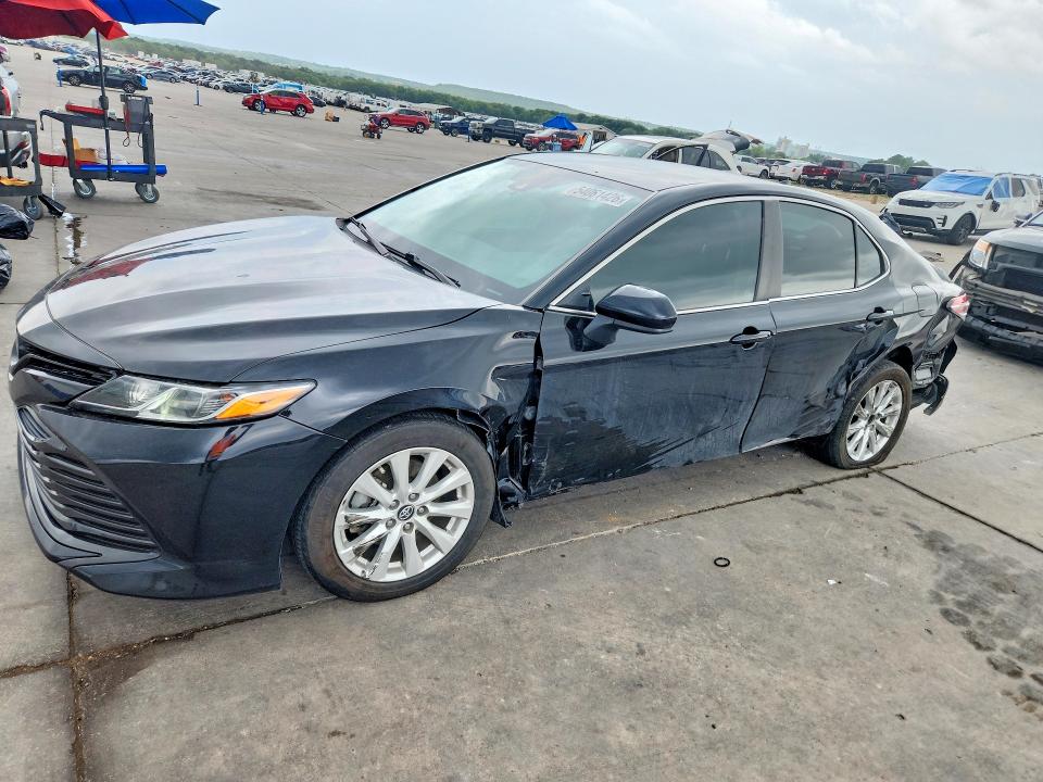 2019 Toyota Camry VIN 4T1B11HK5KU721097 COPART salvage auction — SIDE, Tx - Salvage Vehicle Title, sold $5,300 on 2026-07-02 (photo 1)