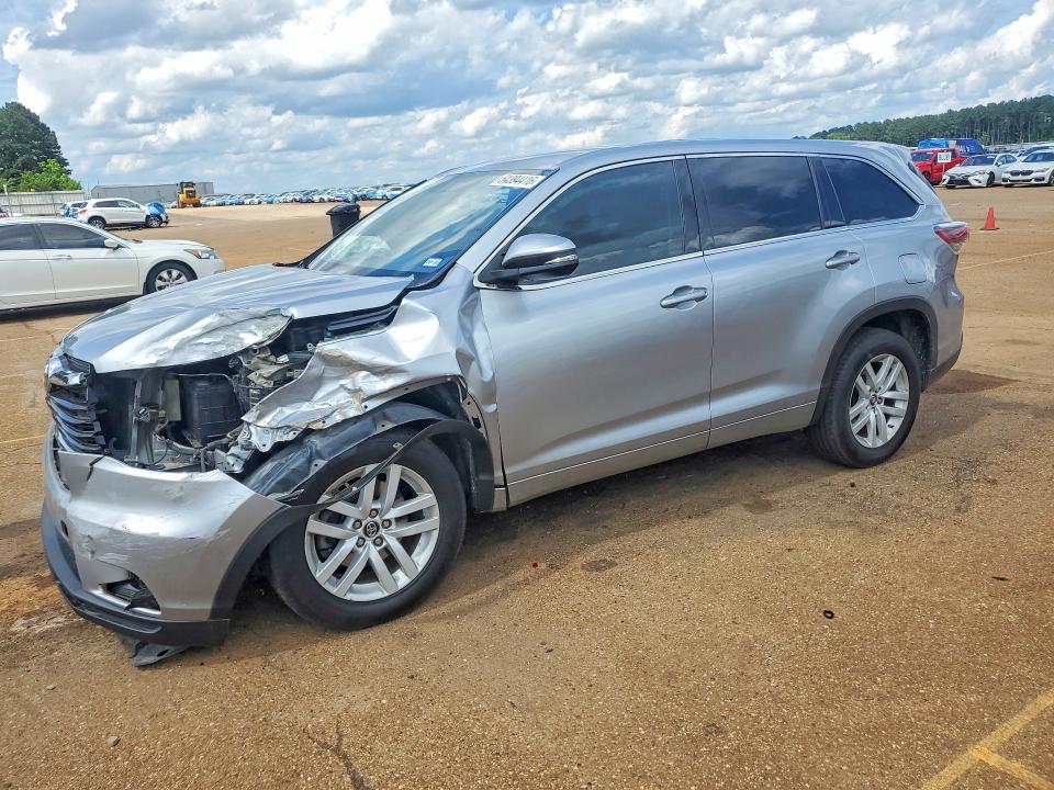 2016 Toyota VIN 5TDZARFH6GS020461 COPART salvage auction — FRONT END, Tx - Salvage Vehicle Title, sold $4,600 on 2026-07-06 (photo 1)