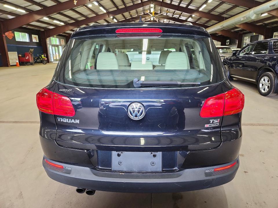 2017 Volkswagen Tiguan VIN WVGBV7AXXHK000324 COPART salvage auction — MINOR DENT/SCRATCHES, Va - Certificate Of Title, sold $4,100 on 2026-07-27 (photo 6)