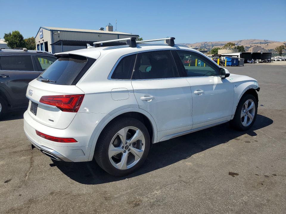 2024 Audi Q5 VIN WA1EAAFY3R2064082 COPART salvage auction — FRONT END, Ca - Salvage Certificate, sold $17,300 on 2026-07-21 (photo 3)