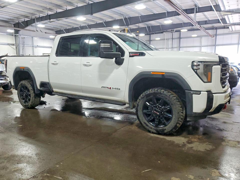 2025 Gmc SIERRA VIN 1GT4UVEY3SF184030 COPART salvage auction — SIDE, MN - CERT OF TITLE-SALVAGE, sold $40,250 on 2026-07-21 (photo 4)