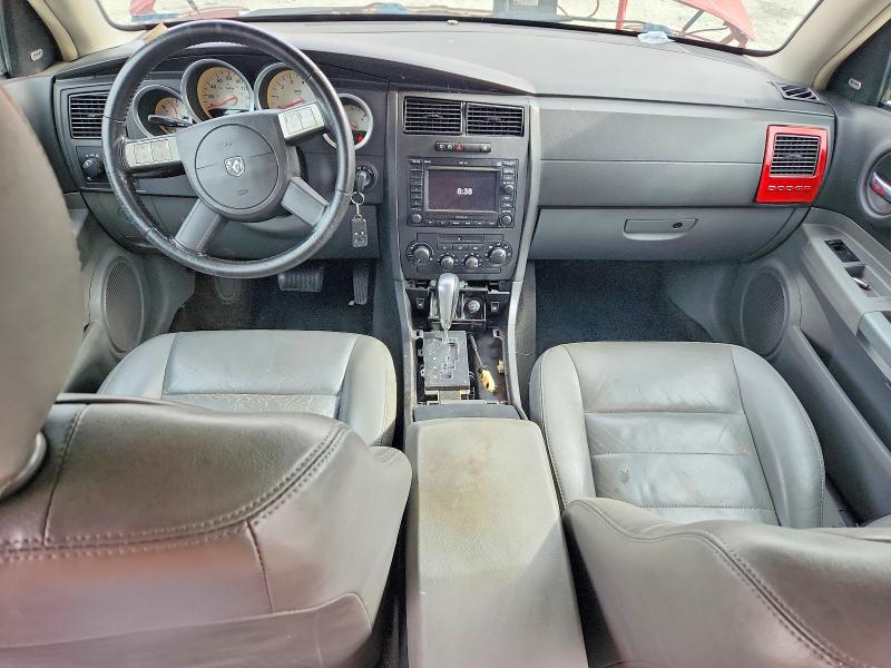 2005 Dodge Magnum VIN 2D4GV58245H624487 COPART salvage auction — NORMAL WEAR, Nc - Dealer Only Clean Title, sold $500 on 2026-07-02 (photo 8)