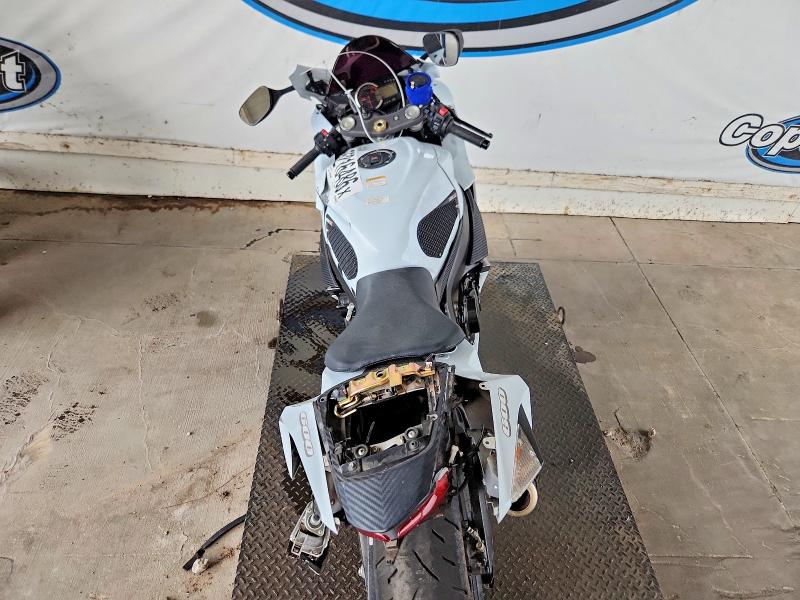 2015 Suzuki Gsx-r VIN JS1GN7FA8F2101495 COPART salvage auction — SIDE, Tx - Salvage Vehicle Title, sold $2,150 on 2026-07-09 (photo 6)