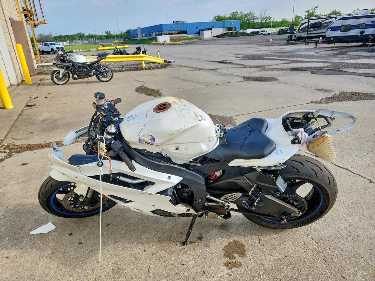 2007 Yamaha YZFR6 VIN JYARJ12E77A019180 COPART salvage auction — All Over, MI - CERTIFICATE OF TITLE, sold $825 on 2026-07-02 (photo 3)