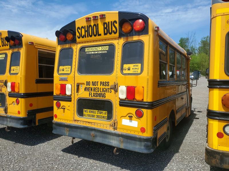 2012 Thomas Minotour g3500 VIN 1GB0G2BA6C1193531 COPART salvage auction — REAR END, ON - PERMIT NO BRAND - UNFIT, sold $1,400 on 2026-07-09 (photo 4)