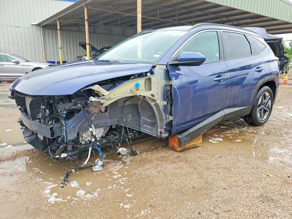 2026 Hyundai Tucson VIN 5NMJBCDE7TH639549 COPART salvage auction — FRONT END, Tx - Nonrepairable Title, sold $8,000 on 2026-07-06 (photo 1)