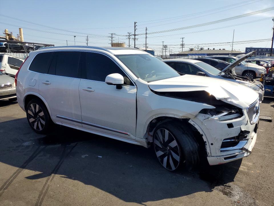 2024 Volvo Xc90 VIN YV4H60CF1R1246500 COPART salvage auction — FRONT END, Salvage Title, sold $19,500 on 2026-07-27 (photo 4)