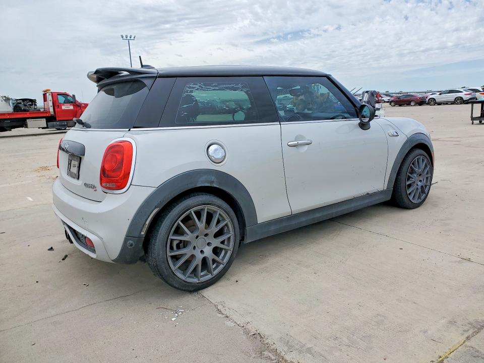 2014 Mini VIN WMWXM7C59ET970130 COPART salvage auction — HAIL, Tx - Certificate Of Title, sold $2,000 on 2026-08-06 (photo 3)