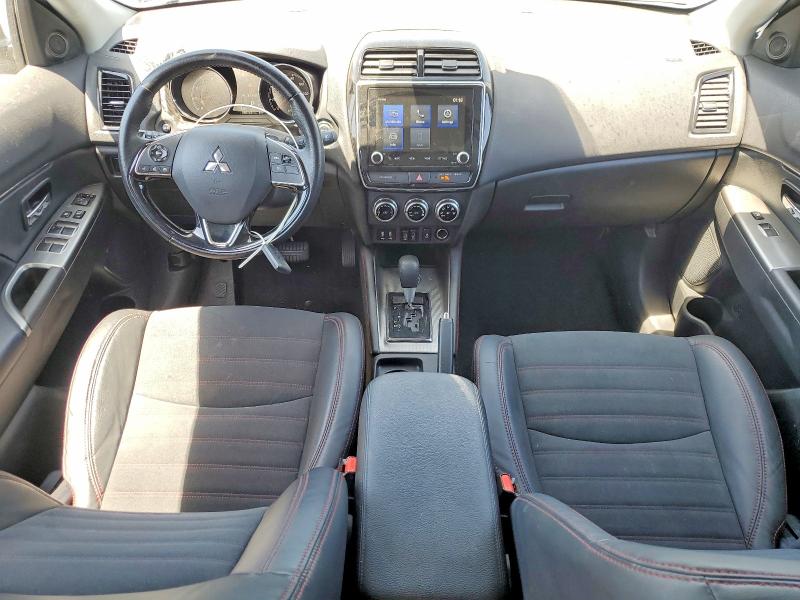 2023 Mitsubishi VIN JA4ARUAUXPU011524 COPART salvage auction — SIDE, Fl - Dis/Dlr/Exp Only Clean Title, sold $6,600 on 2026-07-13 (photo 8)