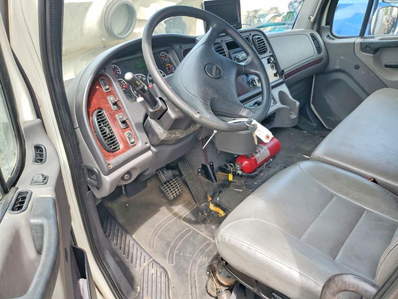 2016 Freightliner M2 VIN 3ALACWDT9GDHJ3216 COPART salvage auction — MECHANICAL, OH - CERTIFICATE OF TITLE, sold $7,000 on 2026-07-09 (photo 8)