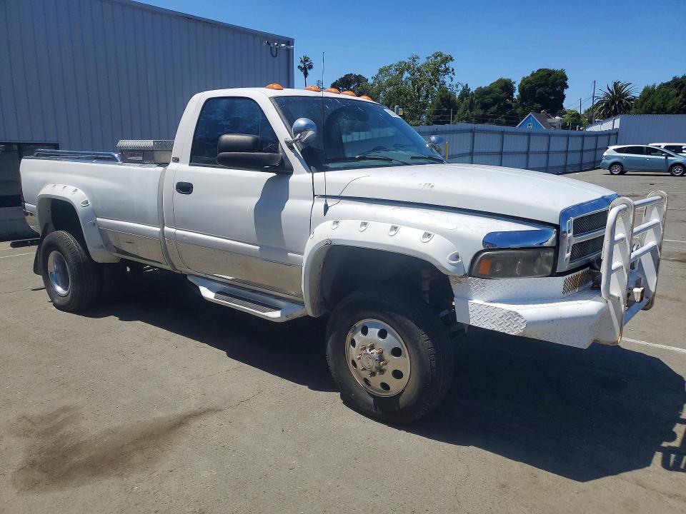 2001 Dodge Ram 3500 VIN 3B6MC366X1M533787 COPART salvage auction — MINOR DENT/SCRATCHES, Ca - Dis/Dlr/Exp Only Clean Title, sold $12,500 on 2026-07-07 (photo 4)