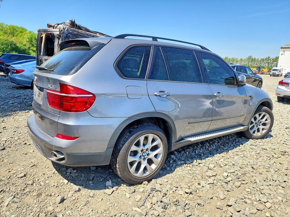 2012 BMW X5 VIN 5UXZV4C58CL767121 COPART salvage auction — FRONT END, Nj - Certificate Of Title, sold $475 on 2026-07-13 (photo 3)