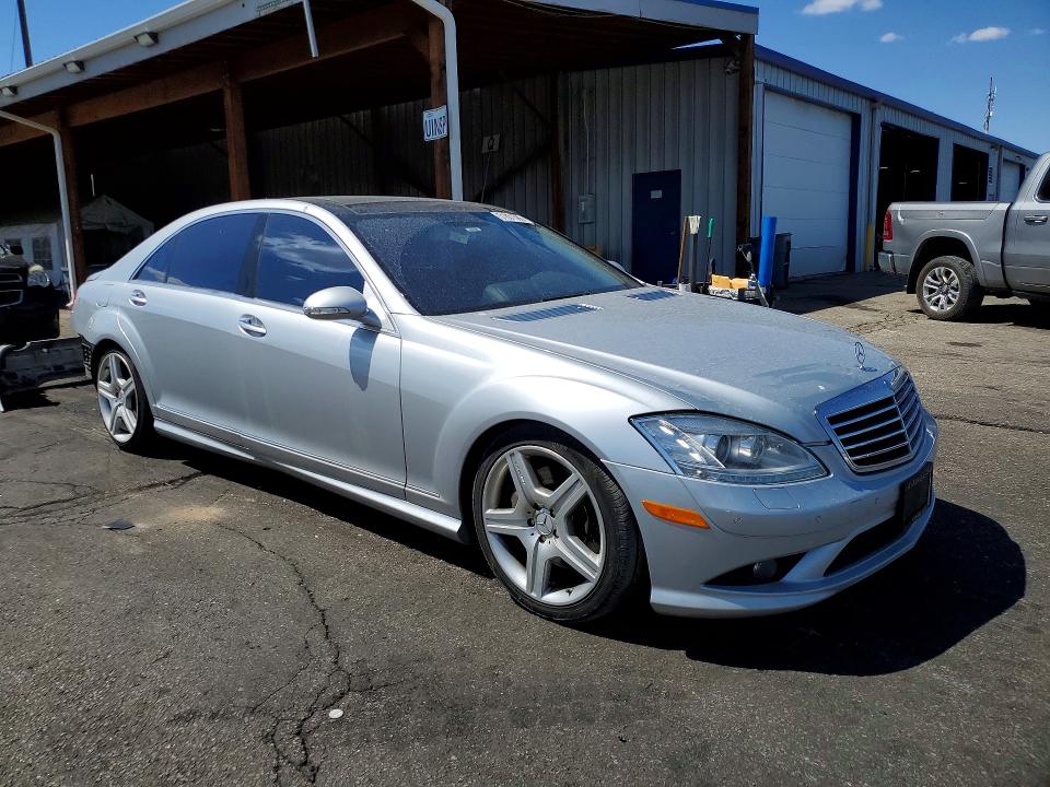 2007 Mercedes-benz S-klasse VIN WDDNG86X47A147808 COPART salvage auction — REAR END, Id - Salvage Certificate Of Title, sold $2,000 on 2026-07-07 (photo 4)