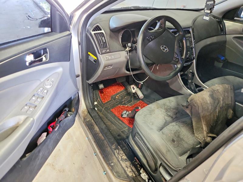 2013 Hyundai VIN KMHEC4A43DA064826 COPART salvage auction — REAR END, Va - Cert Of Title - Salvage, sold $700 on 2026-07-02 (photo 8)