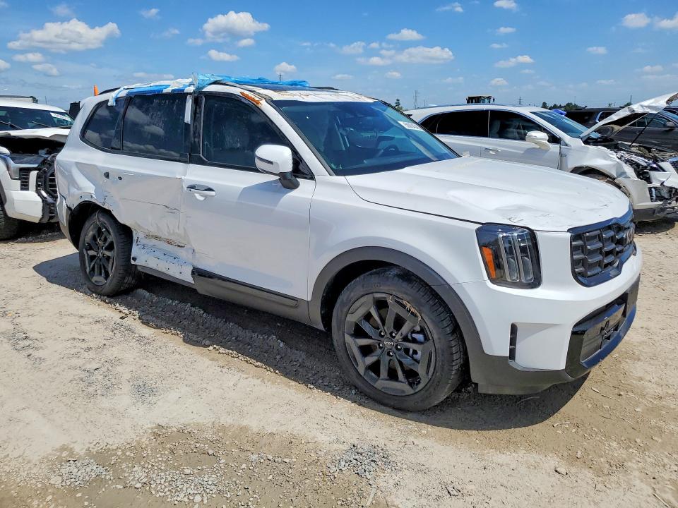2025 Kia Telluride VIN 5XYP6DGC4SG723688 COPART salvage auction — ROLLOVER, Tx - Salvage Vehicle Title, sold $11,800 on 2026-07-02 (photo 4)