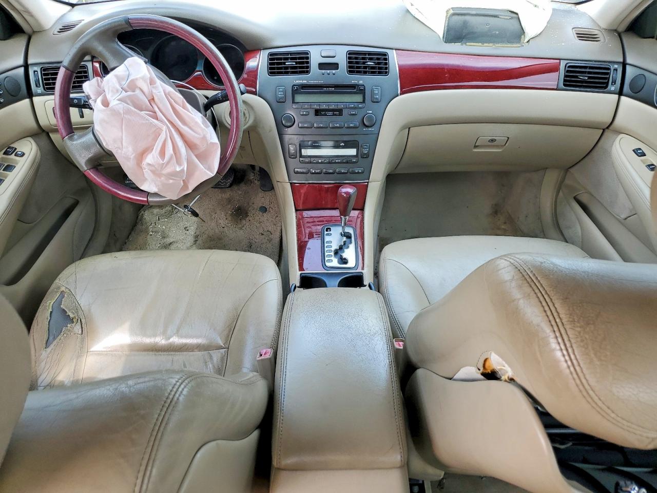 2002 Lexus ES 300 VIN JTHBF30G120072512 COPART salvage auction — Front End, IL - SALVAGE CERTIFICATE, sold $400 on 2026-06-30 (photo 8)