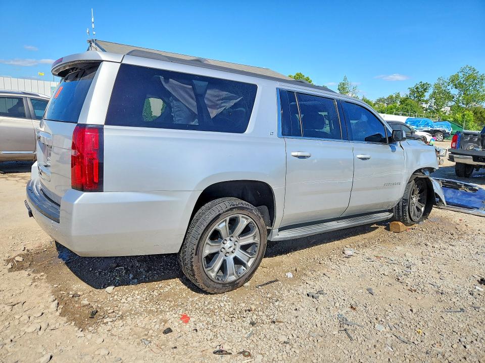 2016 Chevrolet Suburban VIN 1GNSKHKC6GR424417 COPART salvage auction — ROLLOVER, KY - BILL OF SALE/PART ONLY/NO TITL, sold $2,050 on 2026-07-02 (photo 3)