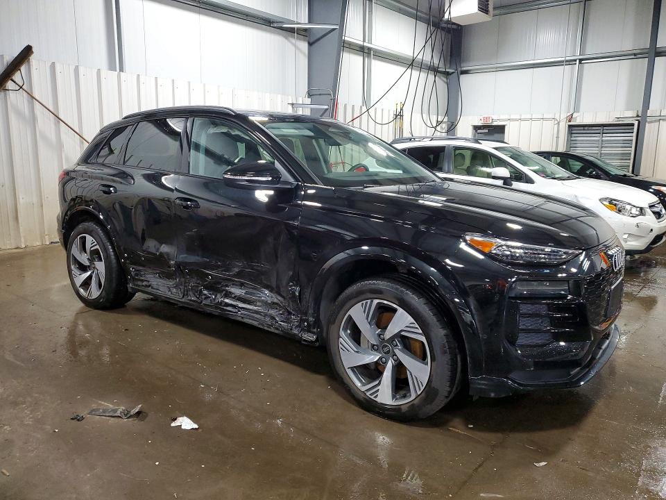 2025 Audi Q6 VIN WA124BGF3SA018020 COPART salvage auction — SIDE, Mn - Cert Of Title-Salvage, sold $21,900 on 2026-08-05 (photo 4)