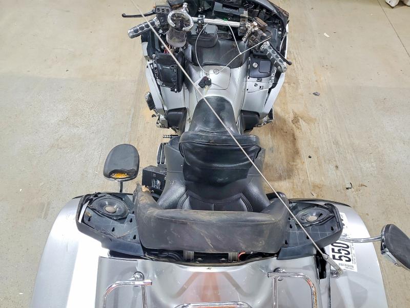 2015 Honda Gl1800c VIN JH2SC68G1FK300557 COPART salvage auction — FRONT END, Tx - Salvage Vehicle Title, sold $4,950 on 2026-07-09 (photo 6)