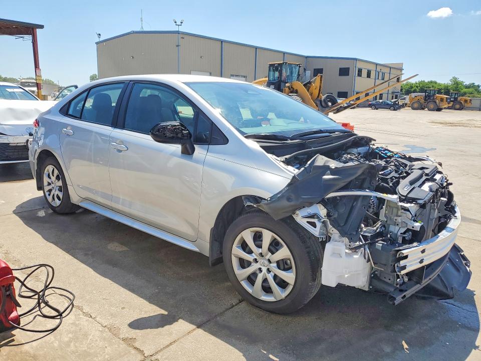 2026 Toyota Corolla VIN 5YFB4MDE3TP367334 COPART salvage auction — FRONT END, Tx - Salvage Vehicle Title, sold $6,200 on 2026-07-21 (photo 4)