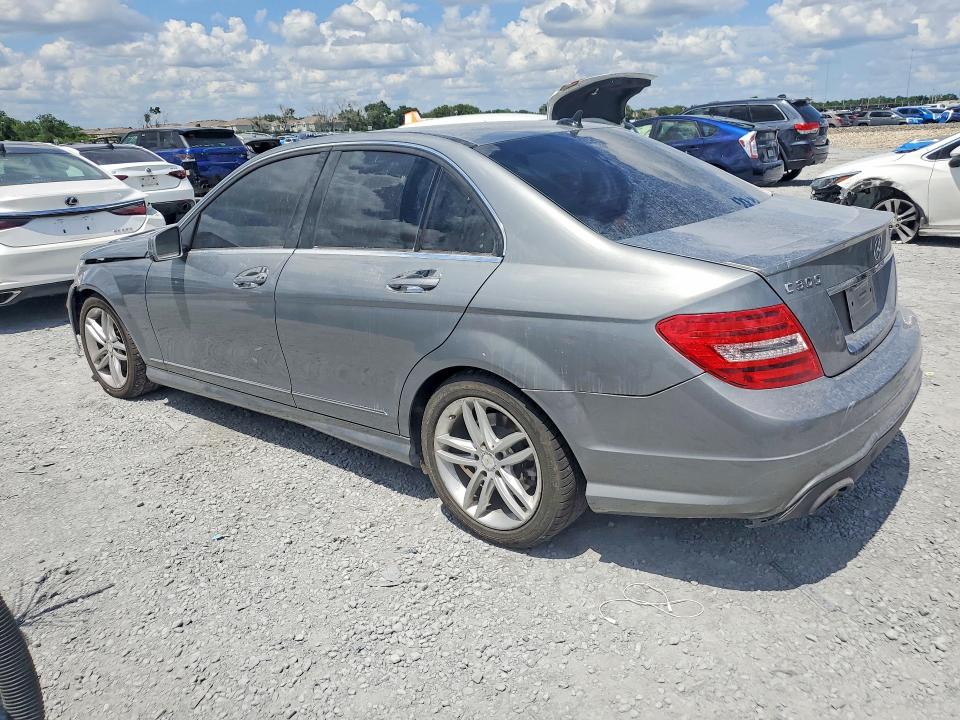 2013 Mercedes-benz C-klasse VIN WDDGF8AB6DG120609 COPART salvage auction — FRONT END, Fl - Cert Of Title Slvg Rebuildable, sold $1,650 on 2026-07-10 (photo 2)
