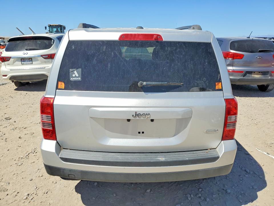 2013 Jeep VIN 1C4NJPFA4DD116506 COPART salvage auction — MECHANICAL, Ut - Certificate Of Title, sold $325 on 2026-07-10 (photo 6)